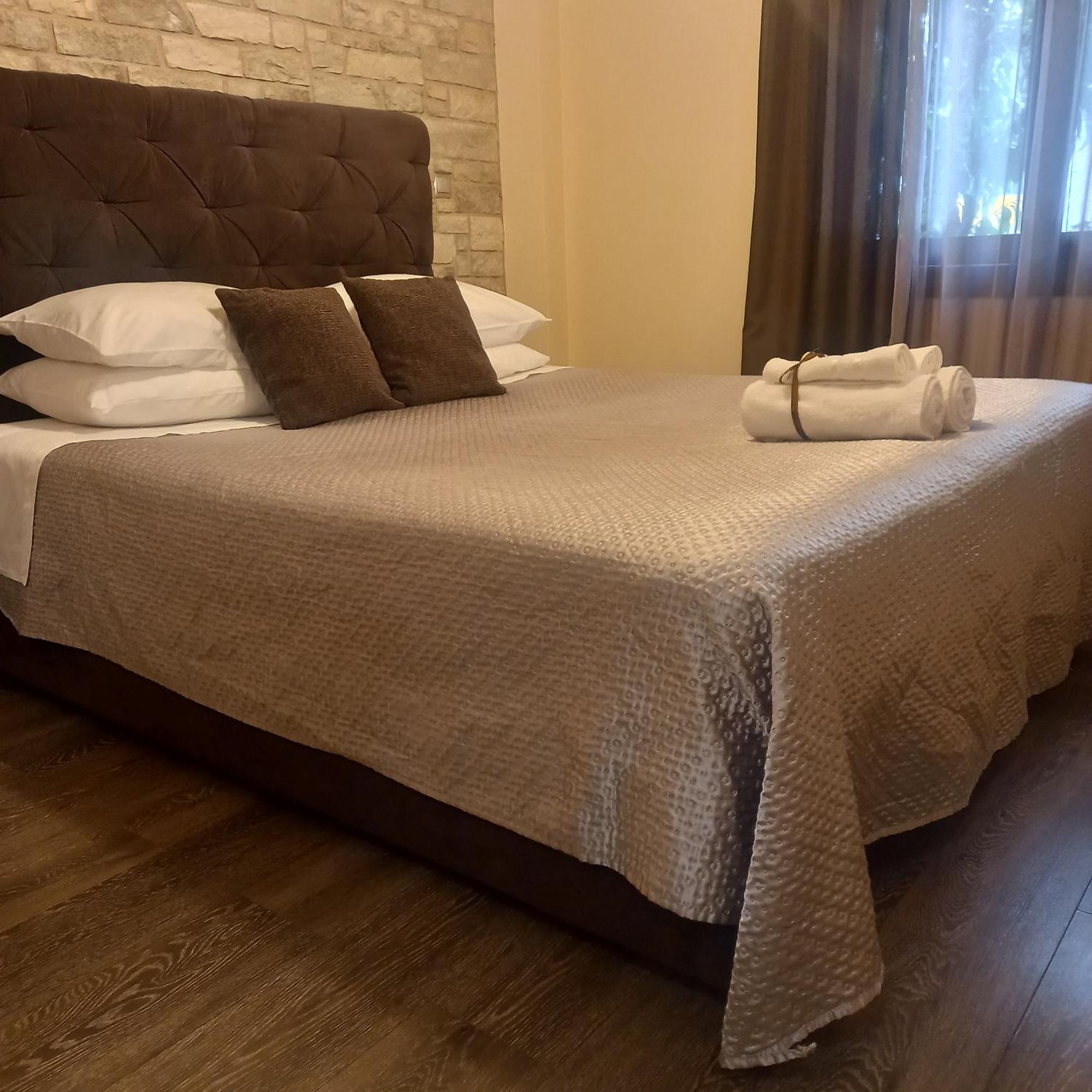 Lux Studio 1 Athén Kültér fotó