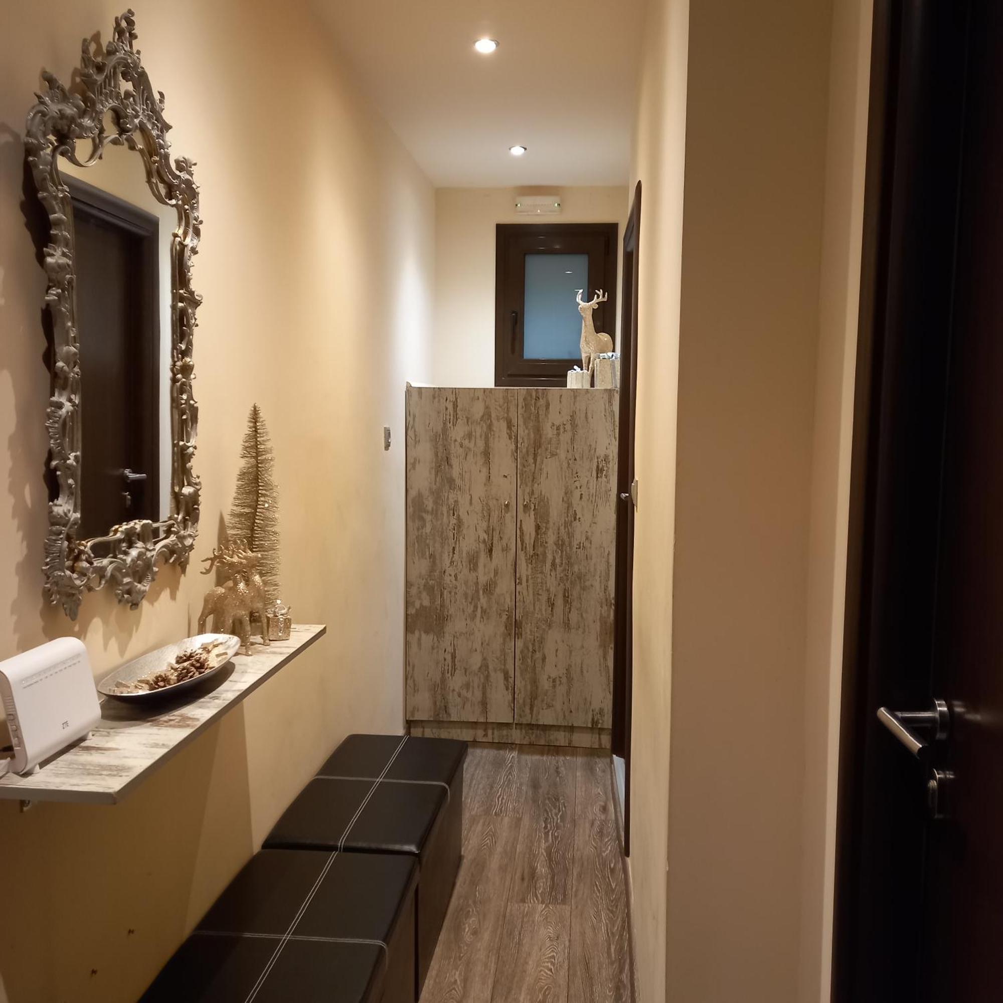 Lux Studio 1 Athén Kültér fotó