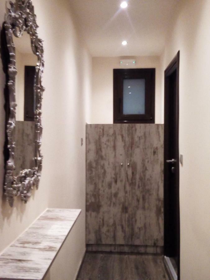 Lux Studio 1 Athén Kültér fotó